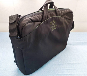 Chester Squander - Black