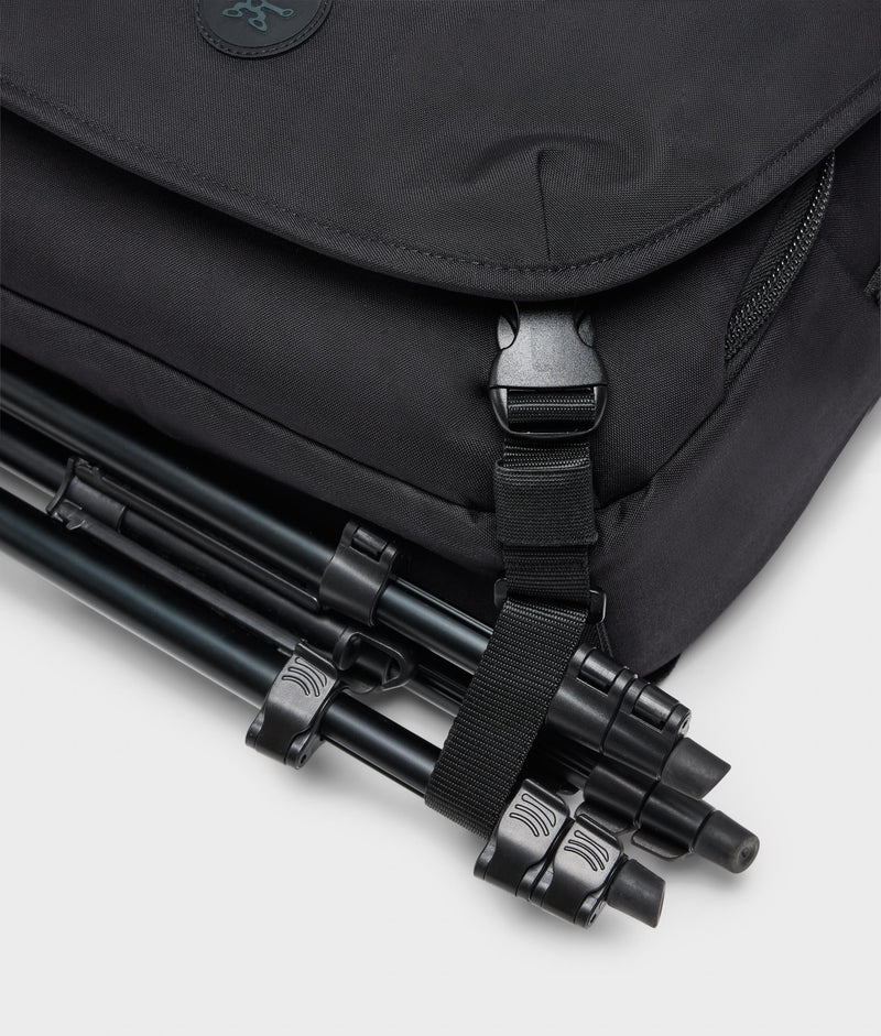| Colour: Black