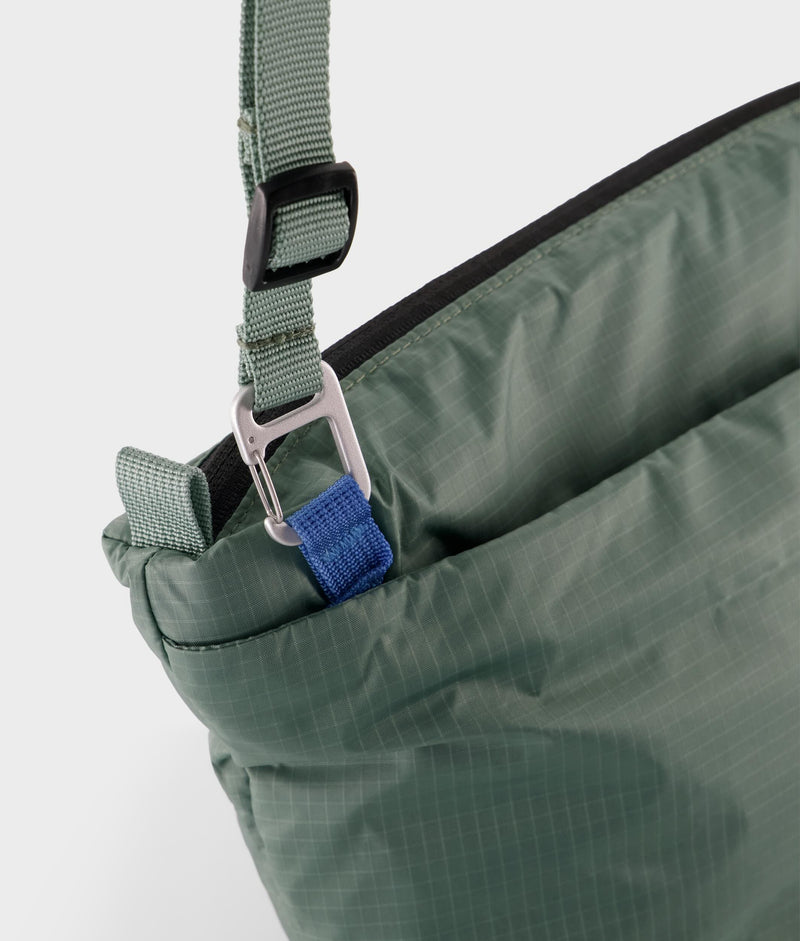 | Colour: Turtle Green