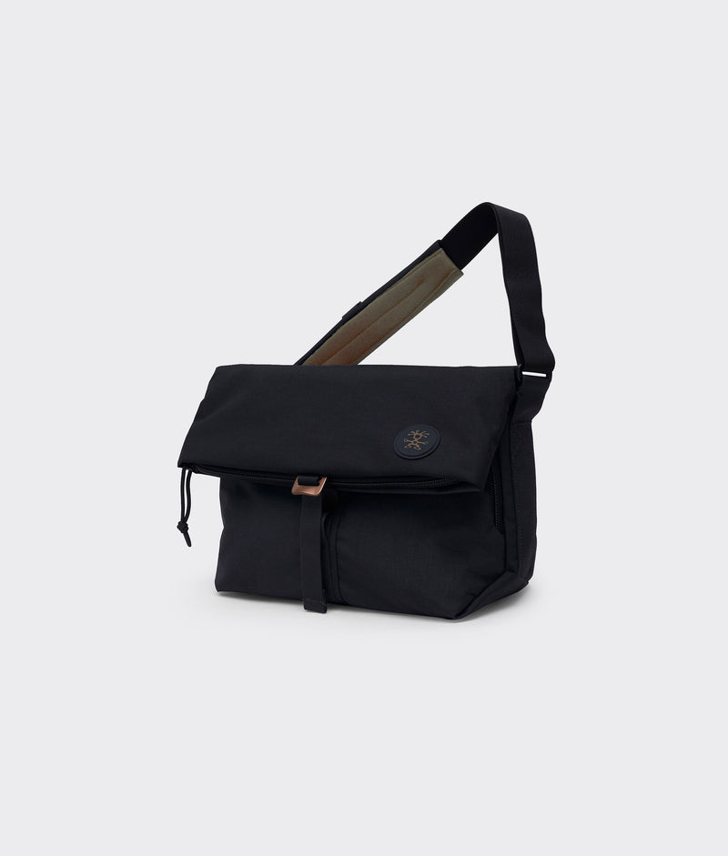 | Colour: Black/Olive