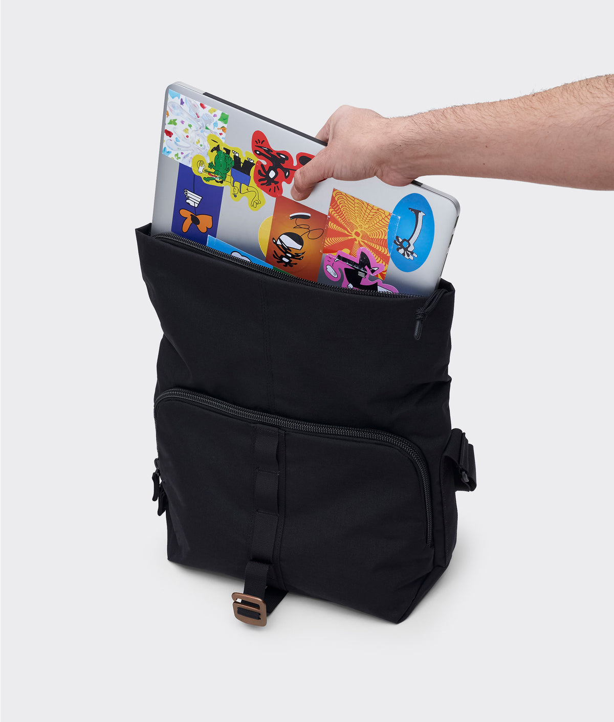 | Colour: Black/Olive