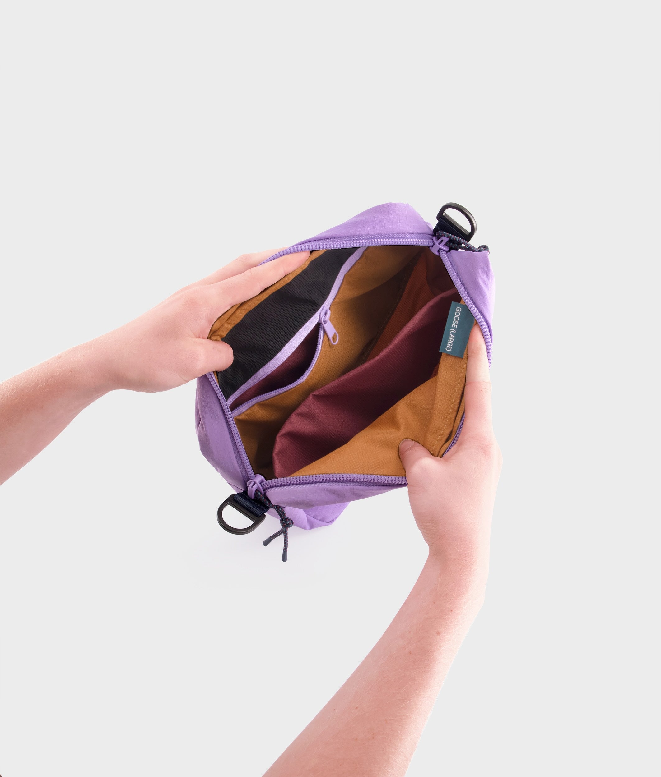 Goose (Large) - Crossbody Bag – Crumpler Australia