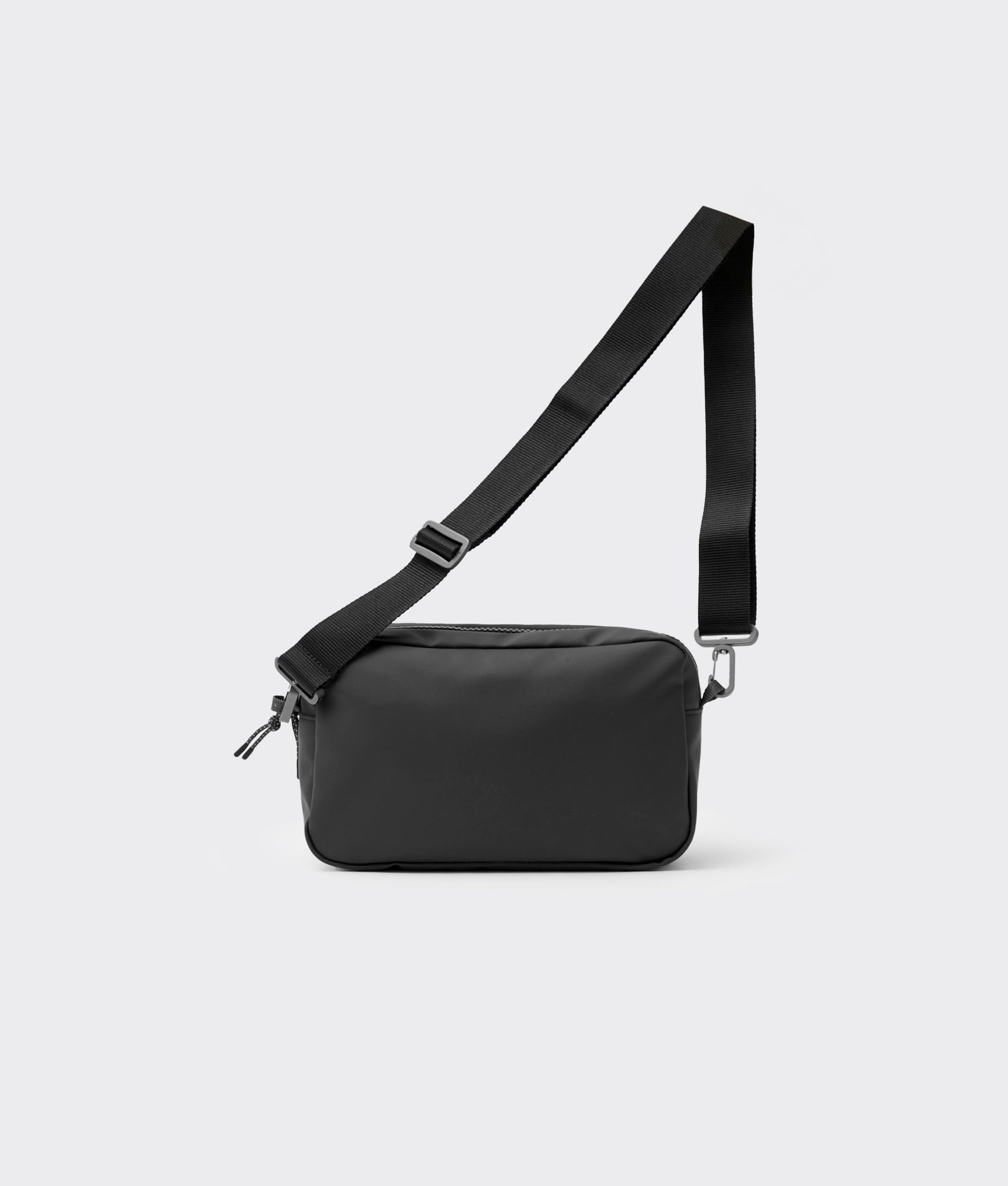 | Colour: Black