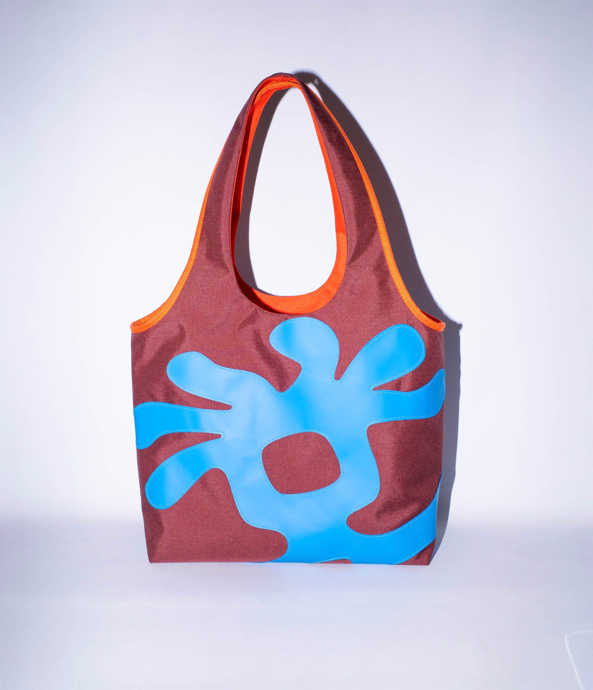 | Colour: Crust Red/Fitzroy Blue