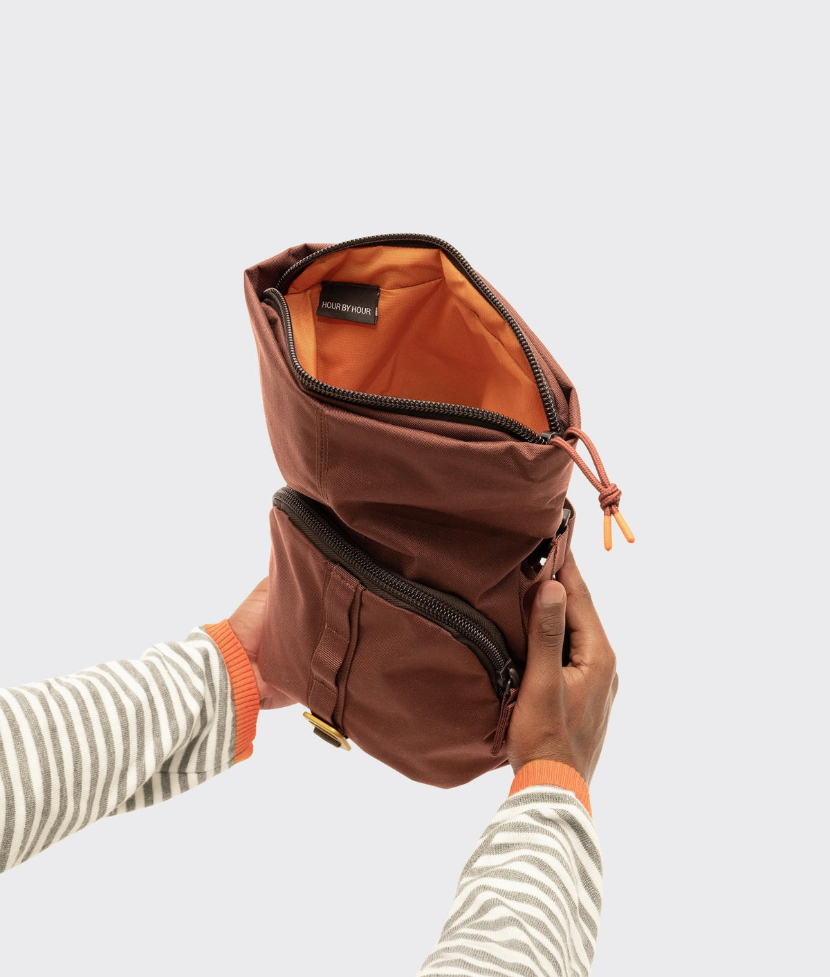 | Colour: Mahogany
