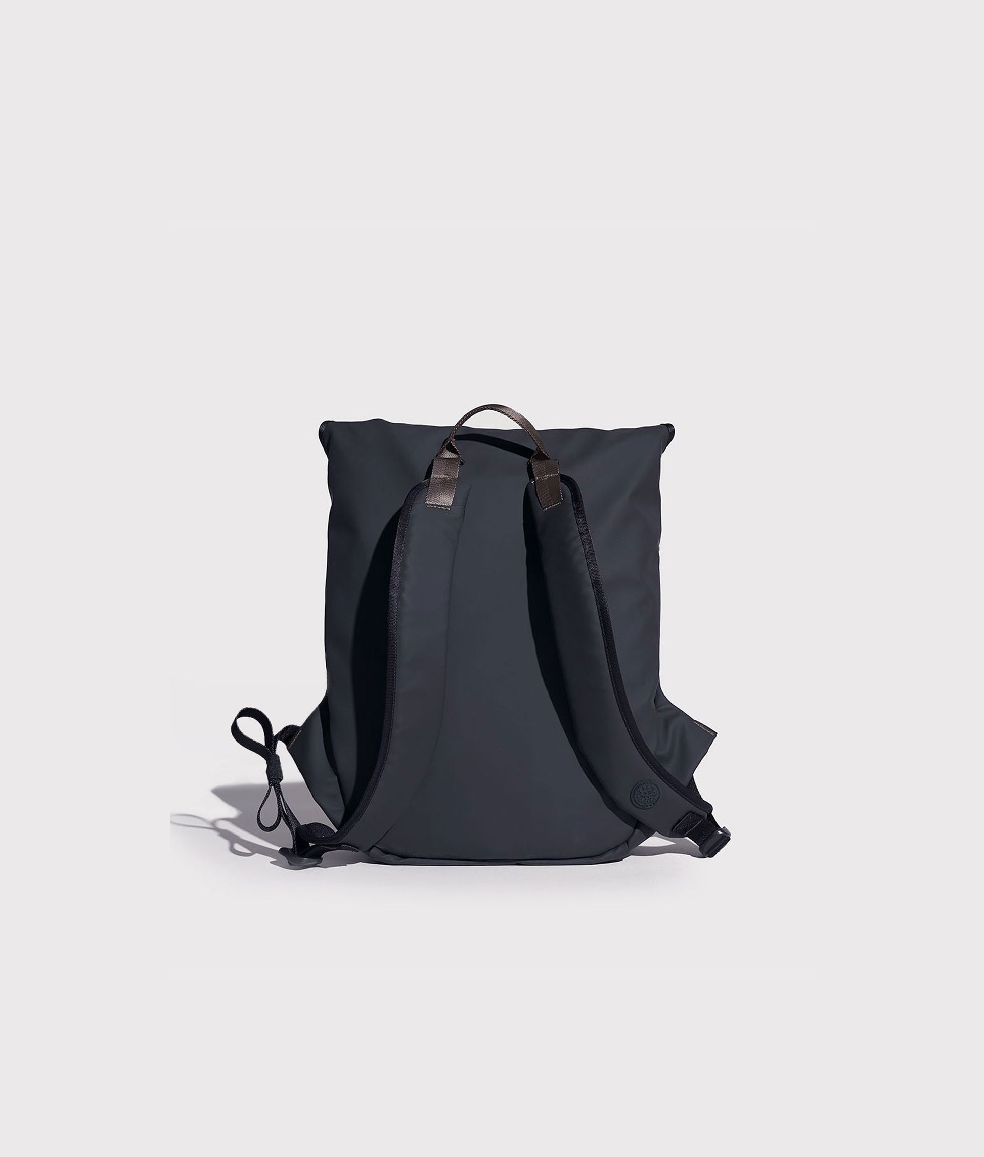 | Colour: Black