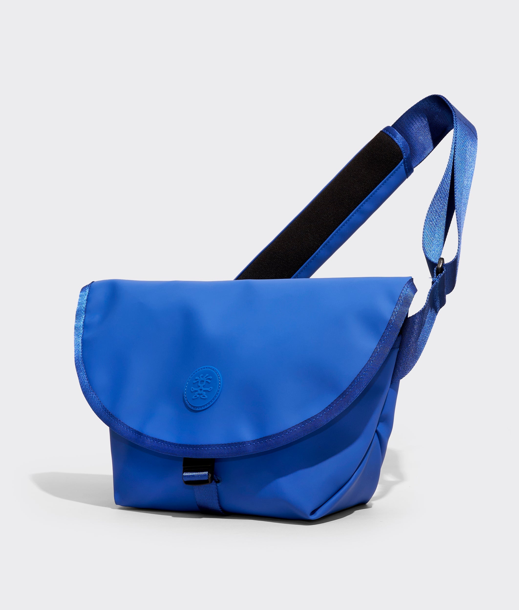 Crumpler sling bag singapore on sale